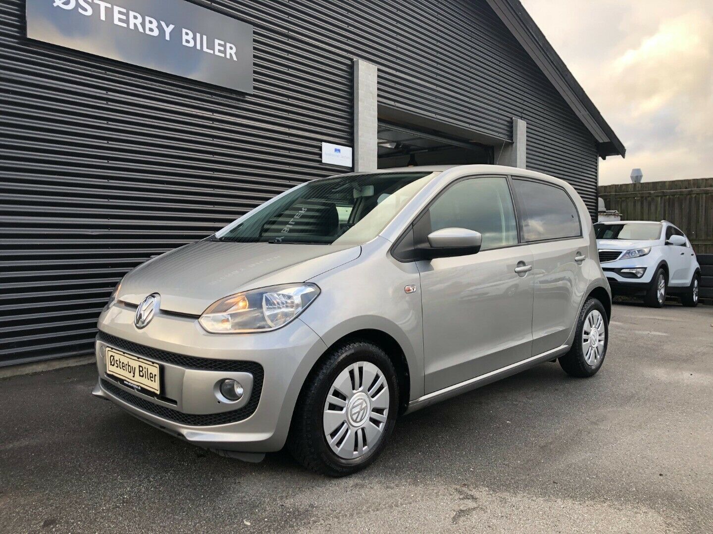 Grå VW UP! fra 2013