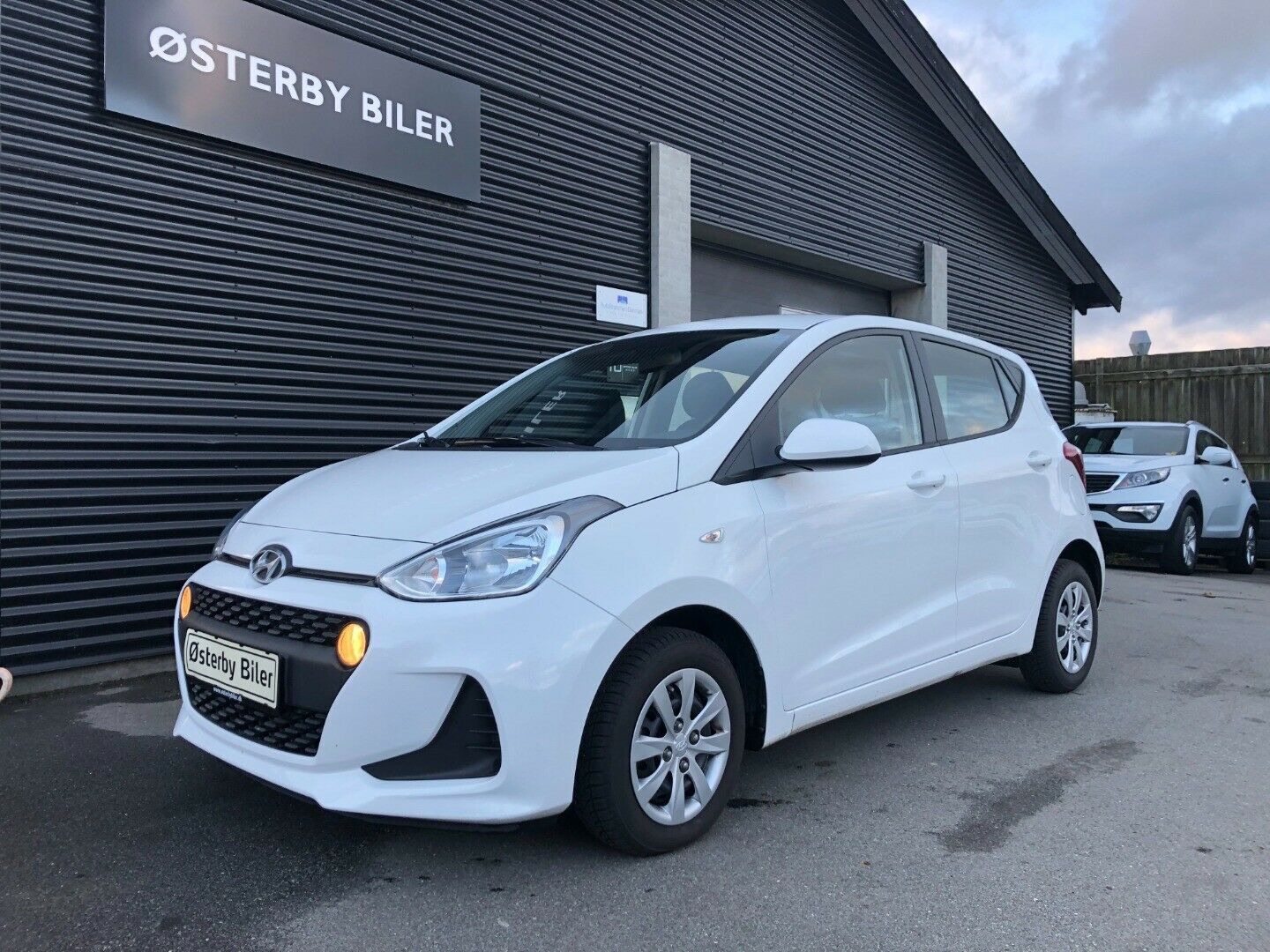 Hvid Hyundai i10 fra 2018