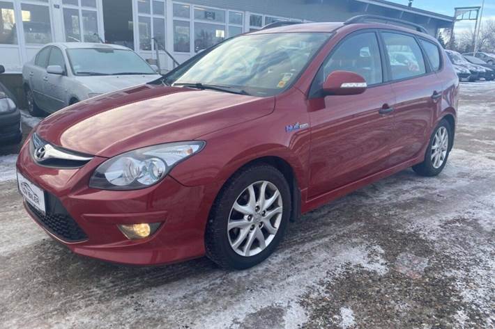 Grå Hyundai i30 fra 2011