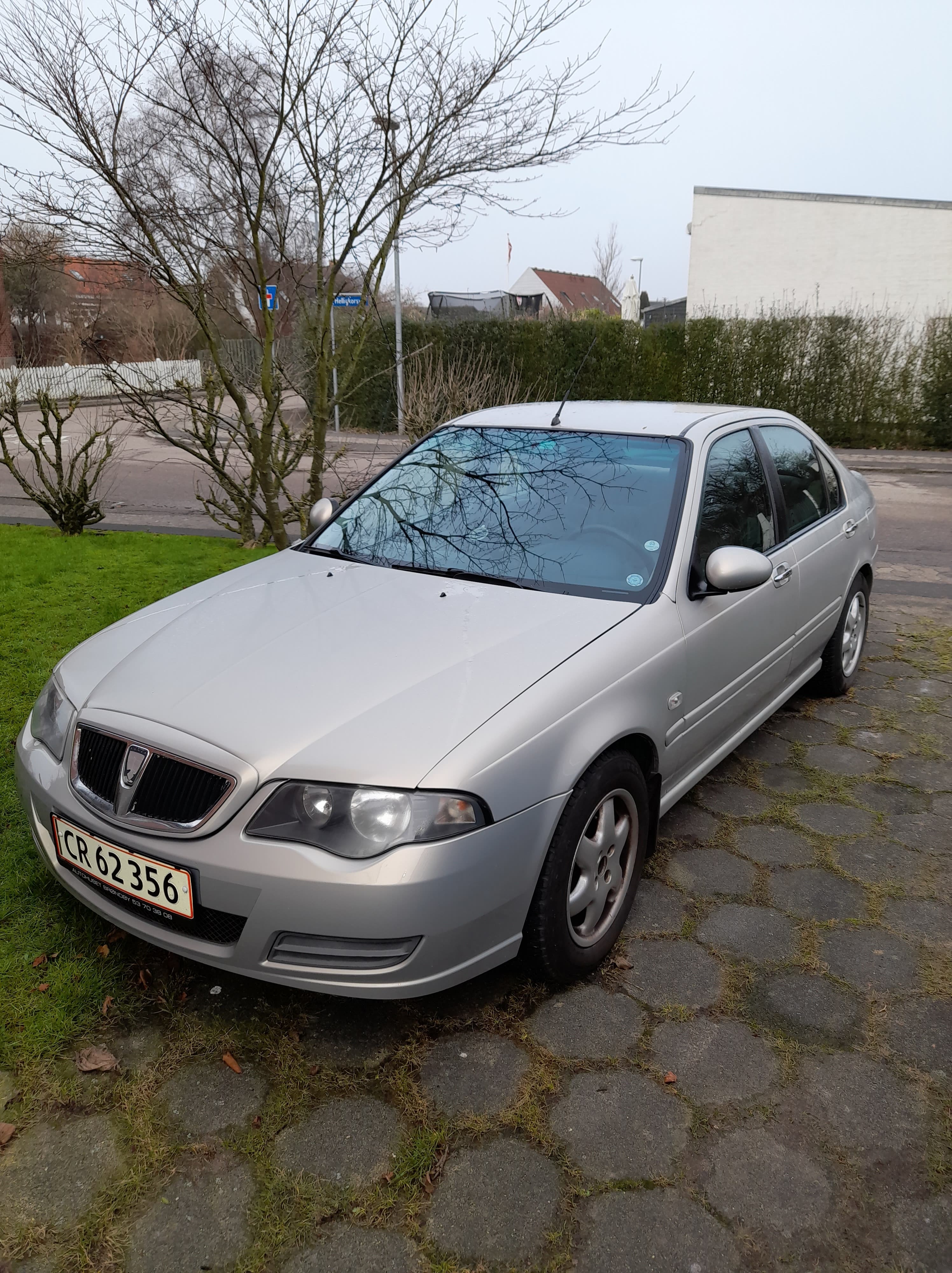Beige Rover 45 fra 2005