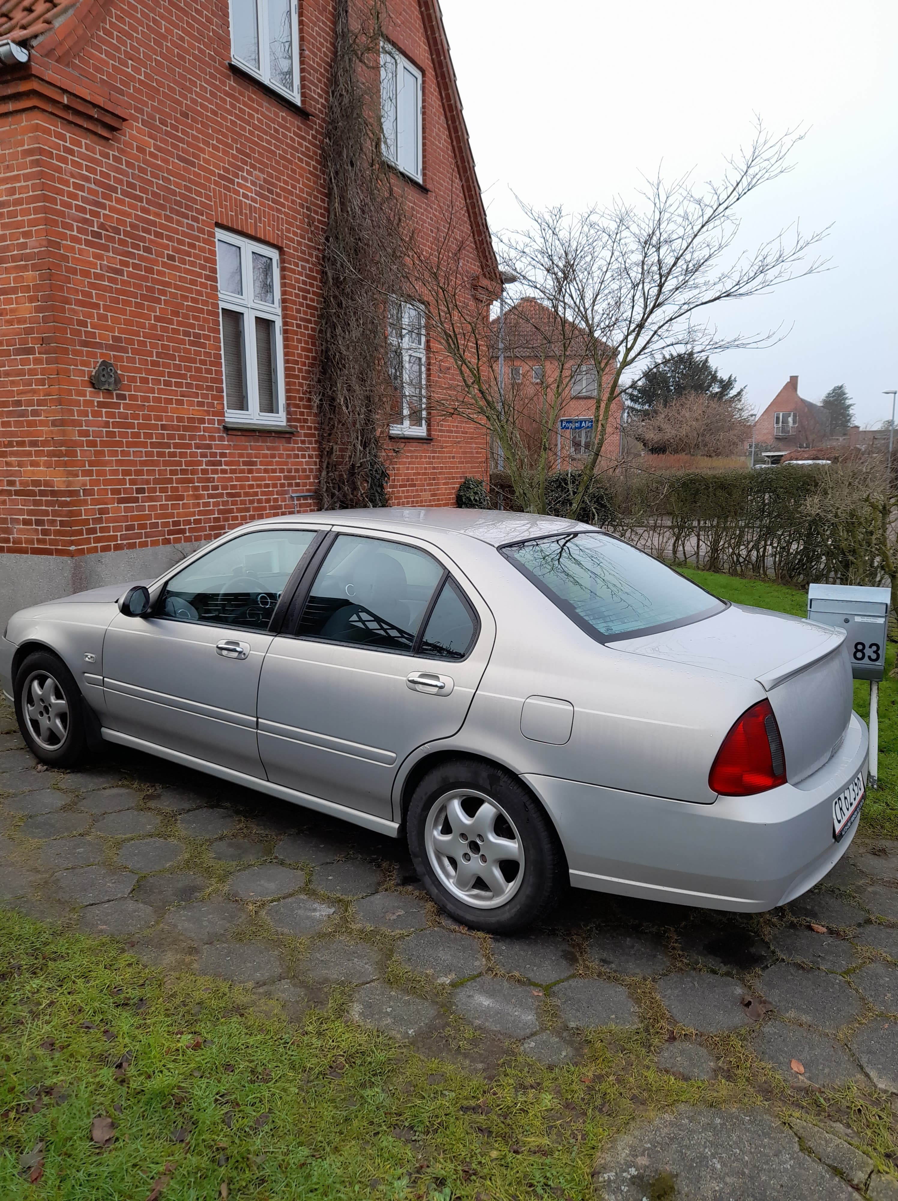 Beige Rover 45 fra 2005