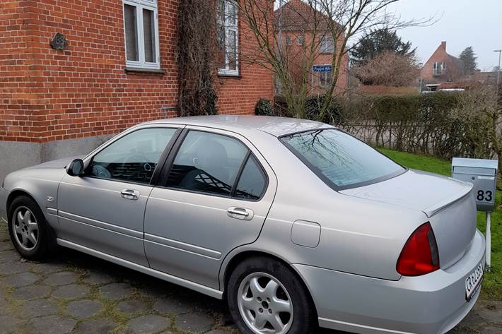 Beige Rover 45 fra 2005