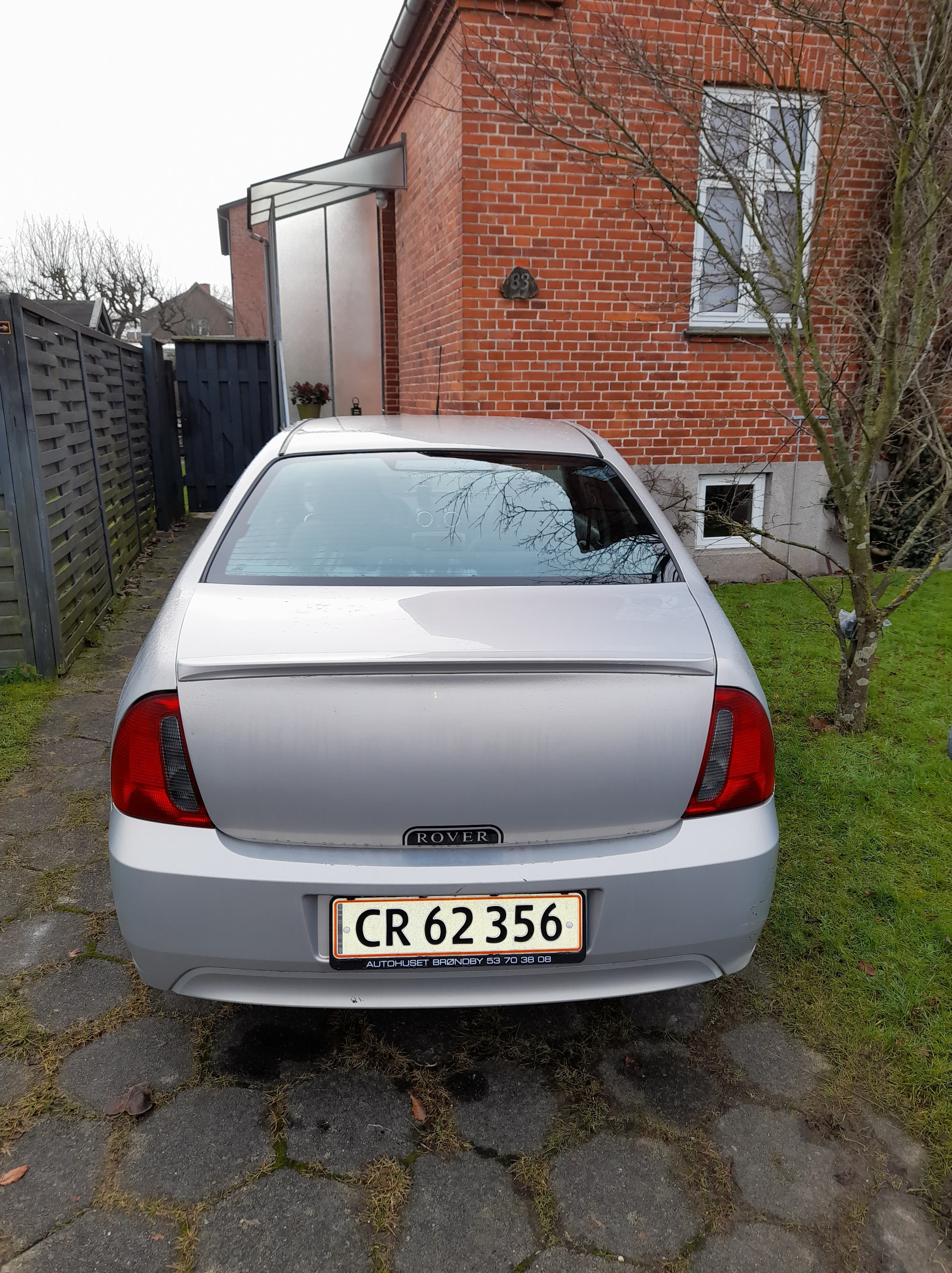 Beige Rover 45 fra 2005