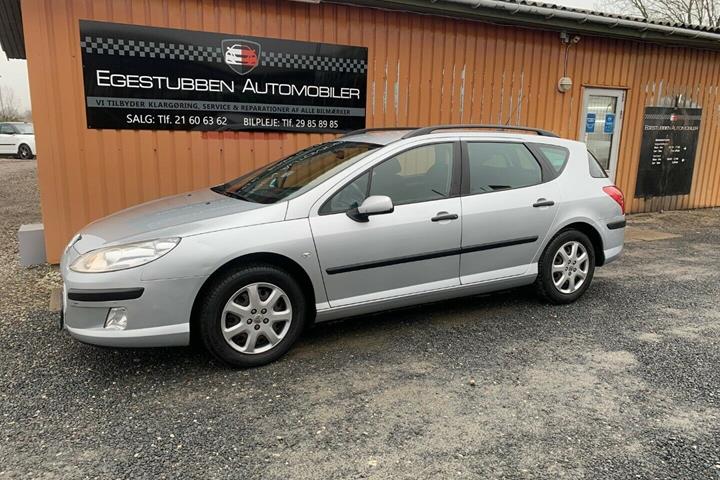 Grå Peugeot 407 fra 2007