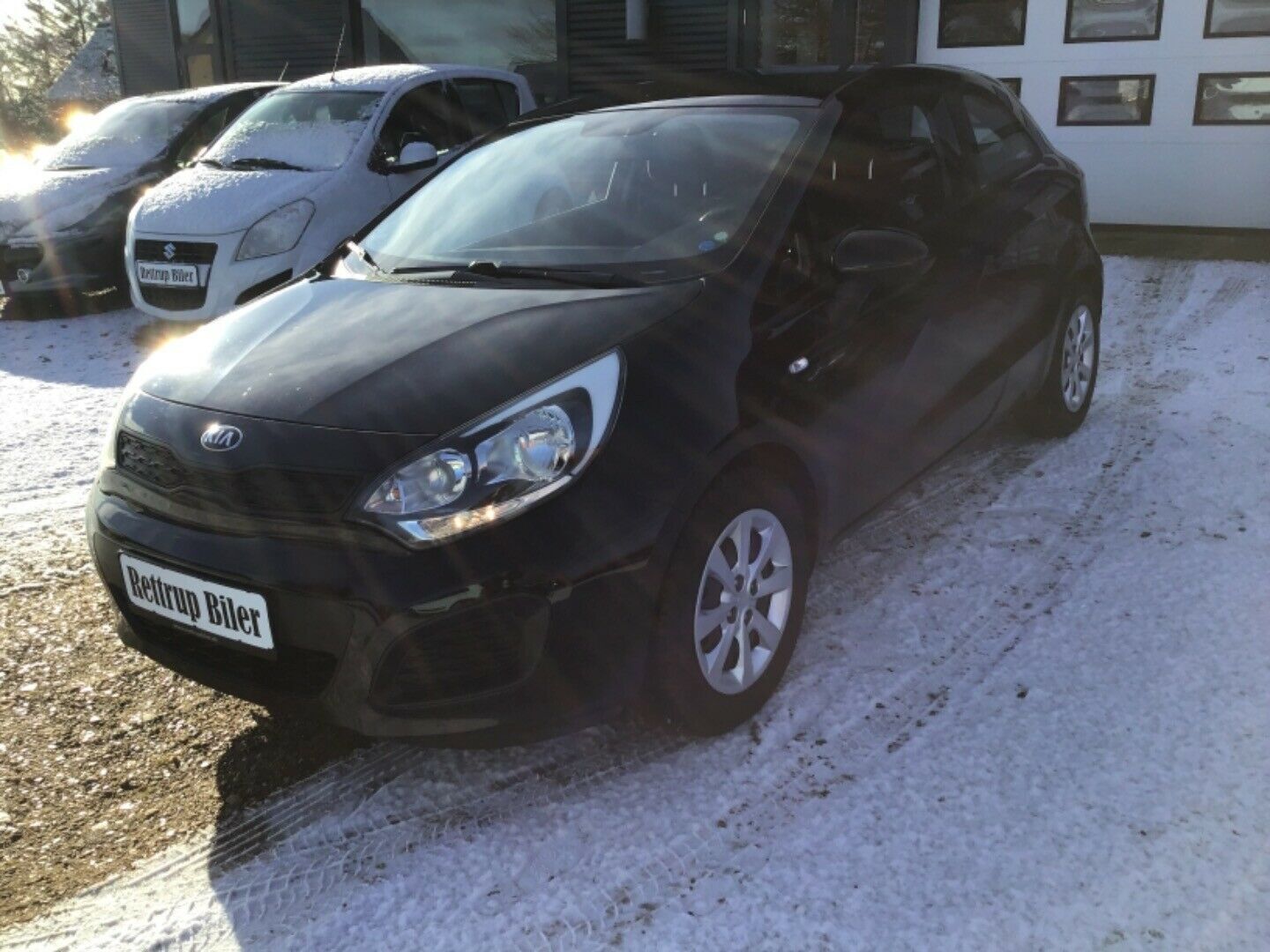 Grå Kia Rio fra 2014