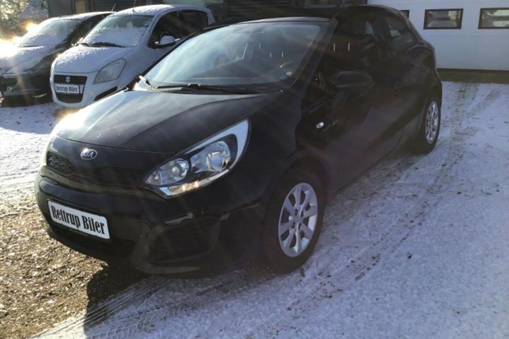 Grå Kia Rio fra 2014