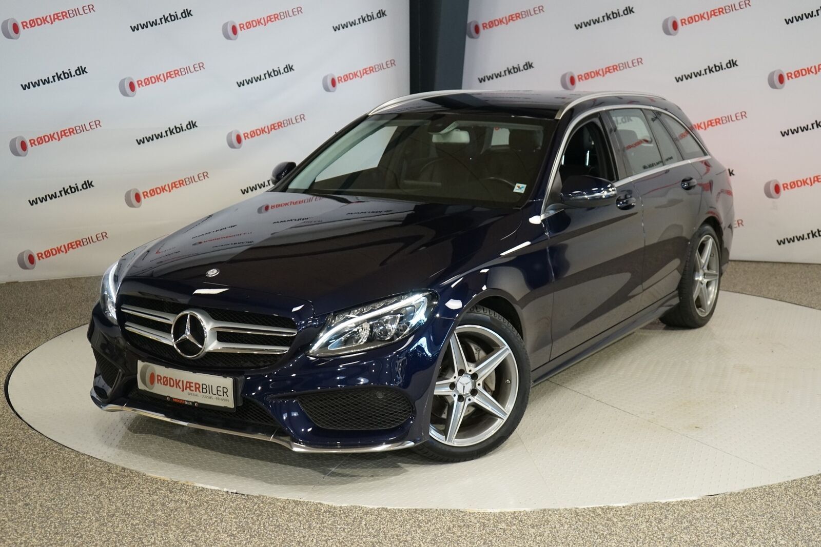 Blå Mercedes C200 d fra 2016