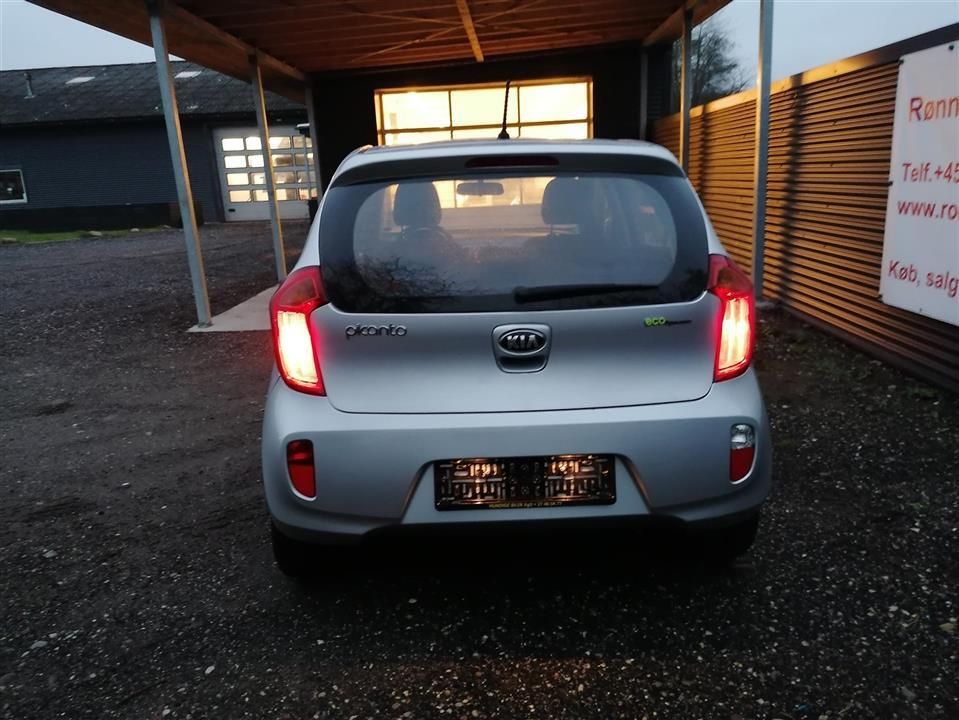 Hvid Kia Picanto fra 2012