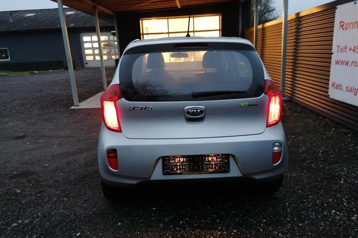 Hvid Kia Picanto fra 2012