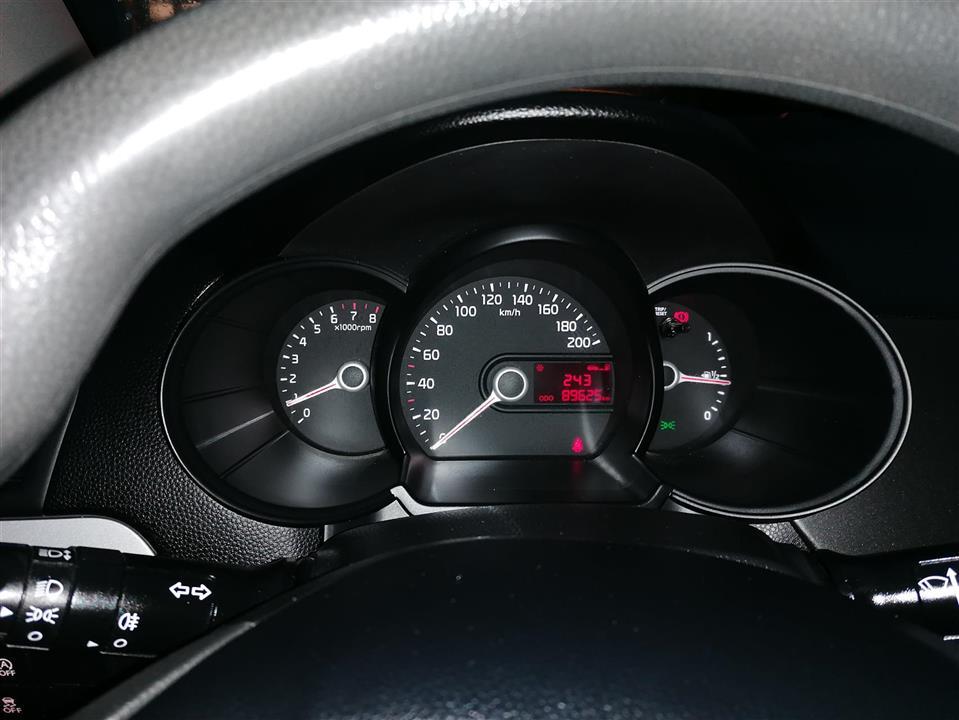 Hvid Kia Picanto fra 2012