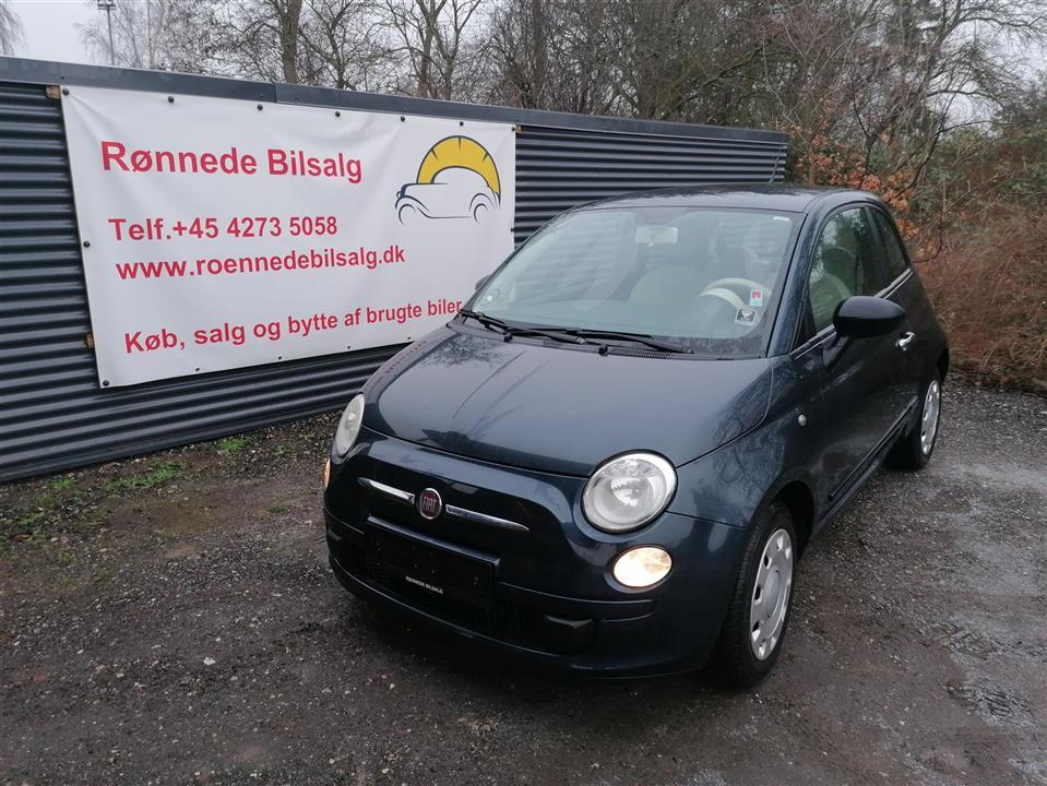 Blå Fiat 500 fra 2008