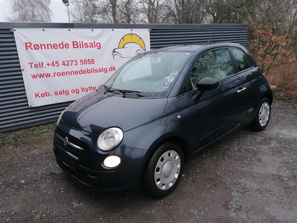 Blå Fiat 500 fra 2008