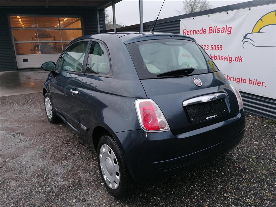 Blå Fiat 500 fra 2008