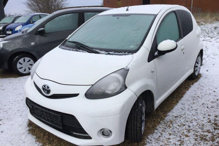 Hvid Toyota Aygo fra 2013