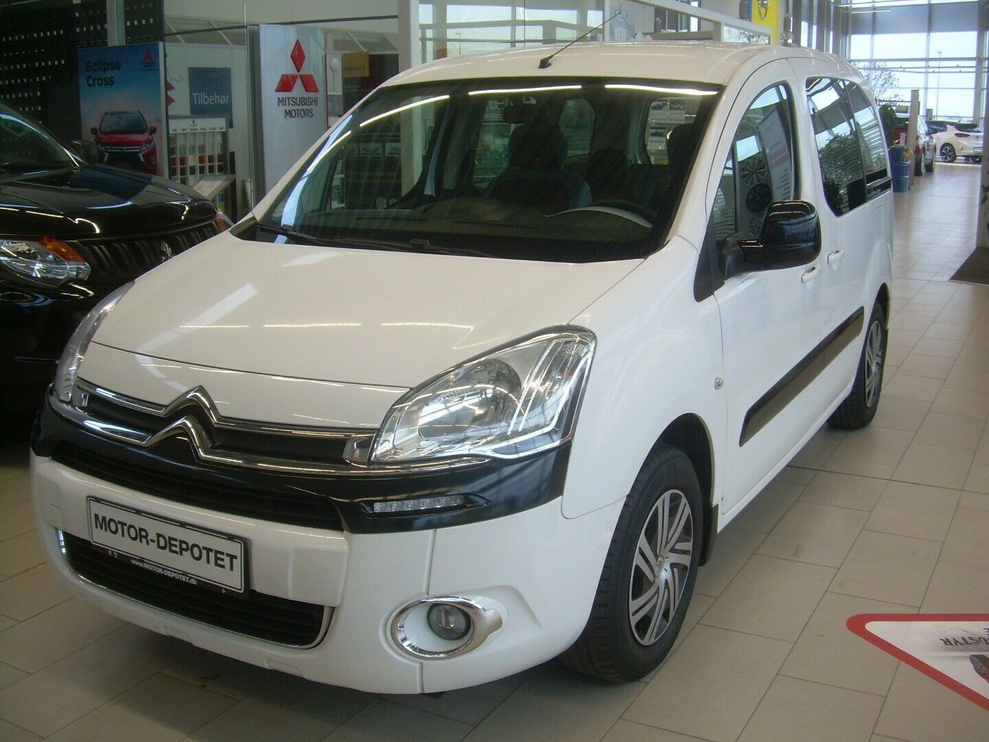 Hvid Citroën Berlingo fra 2014