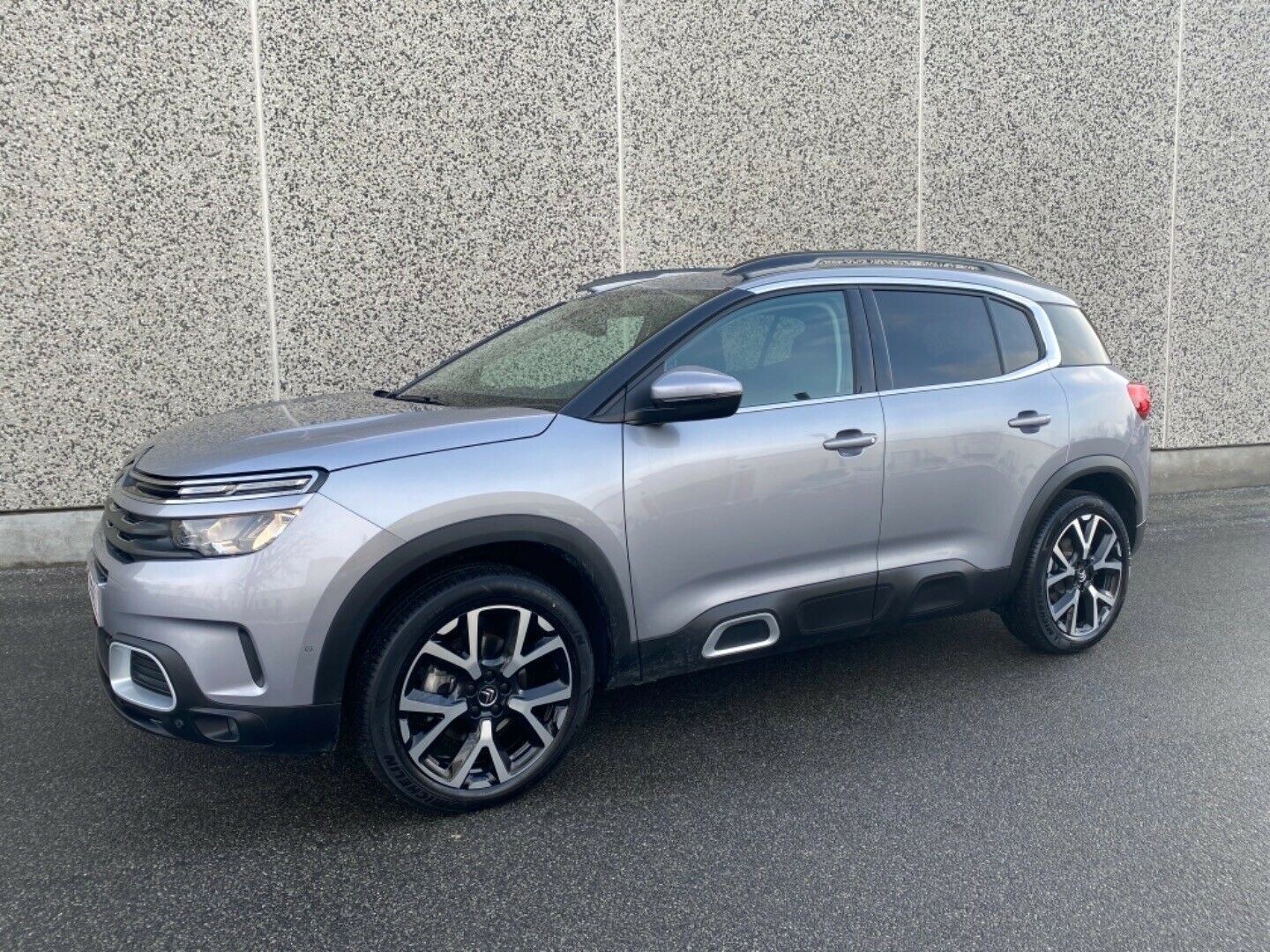 Grå Citroën C5 Aircross fra 2020
