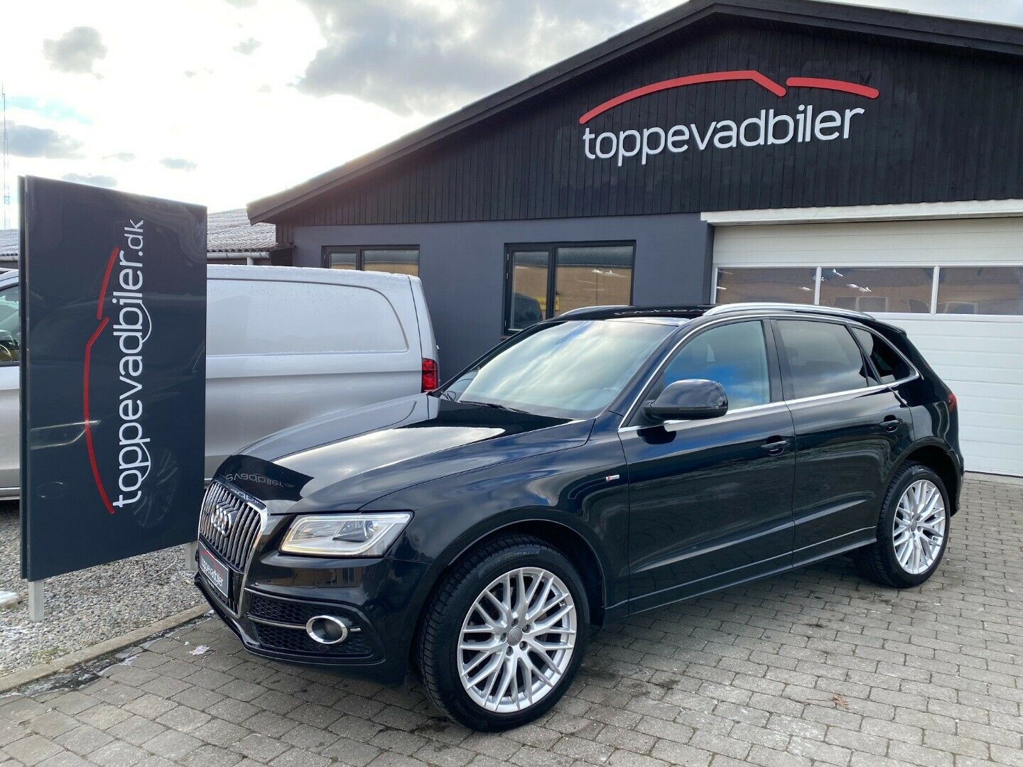 Sort Audi Q5 fra 2013