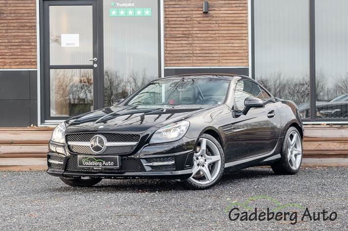 Sort Mercedes SLK250 fra 2012