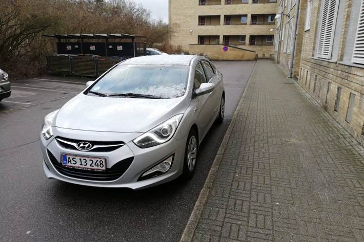 Grå Hyundai i40 fra 2014