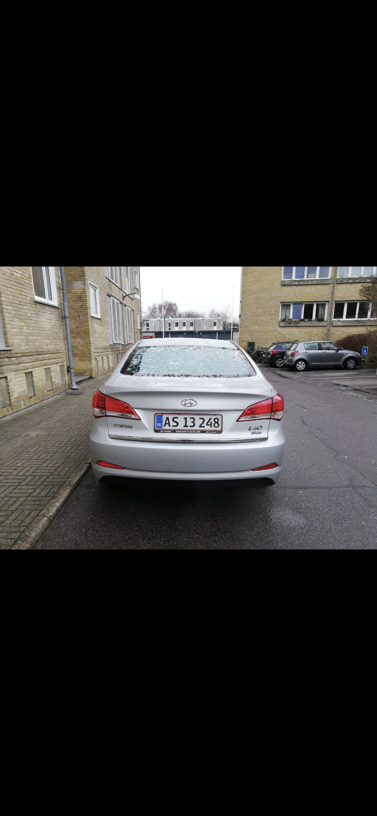 Grå Hyundai i40 fra 2014