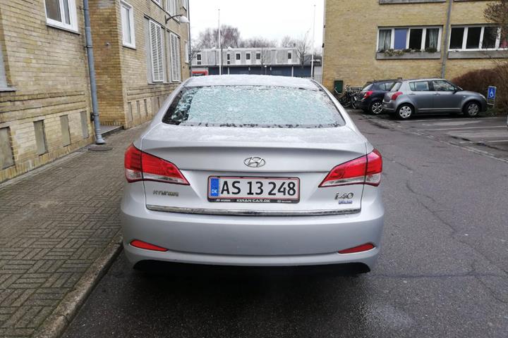Grå Hyundai i40 fra 2014