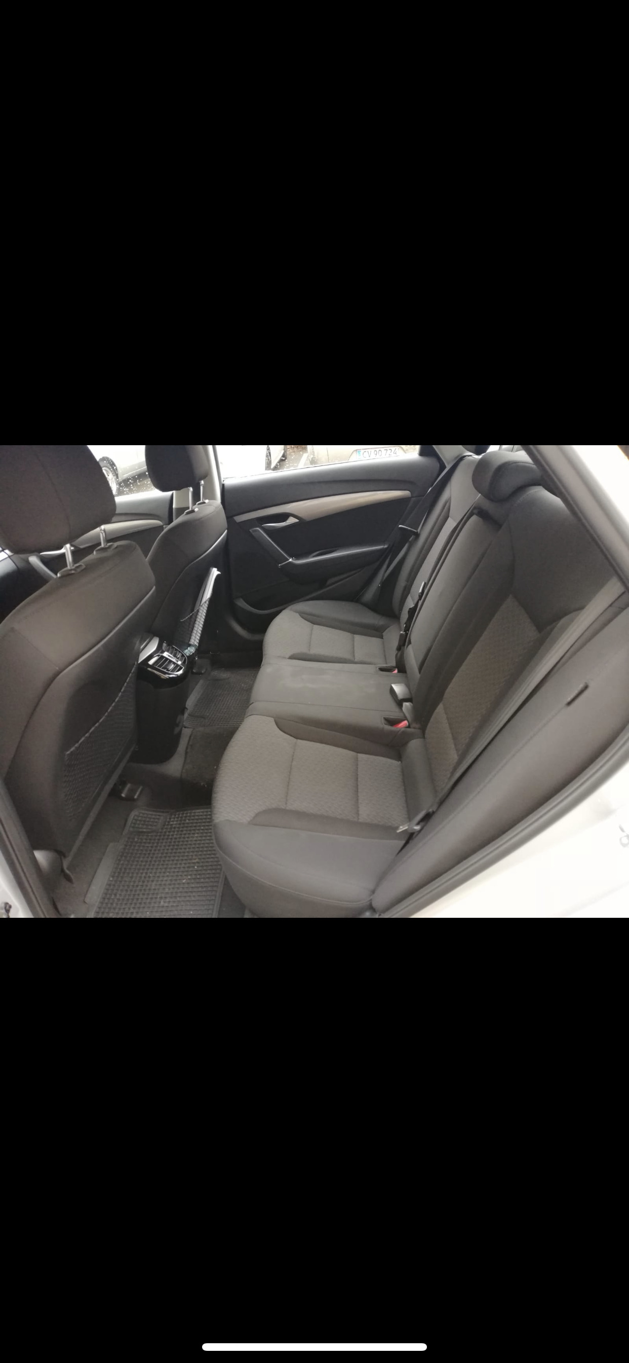 Grå Hyundai i40 fra 2014