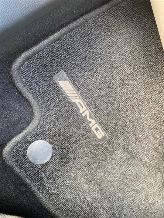 Grå Mercedes C220 d fra 2019