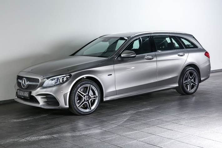 Grå Mercedes C300 de fra 2020