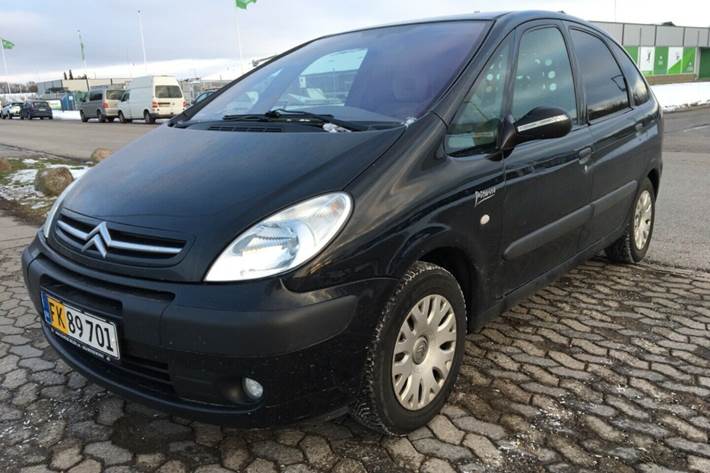 Grå Citroën Xsara Picasso fra 2004