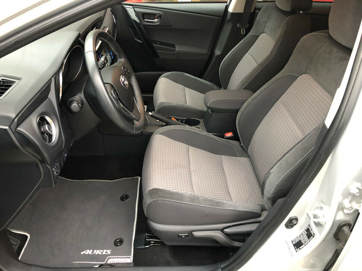 Hvid Toyota Auris fra 2016