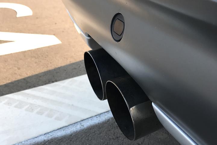 Grå Audi S3 fra 2002