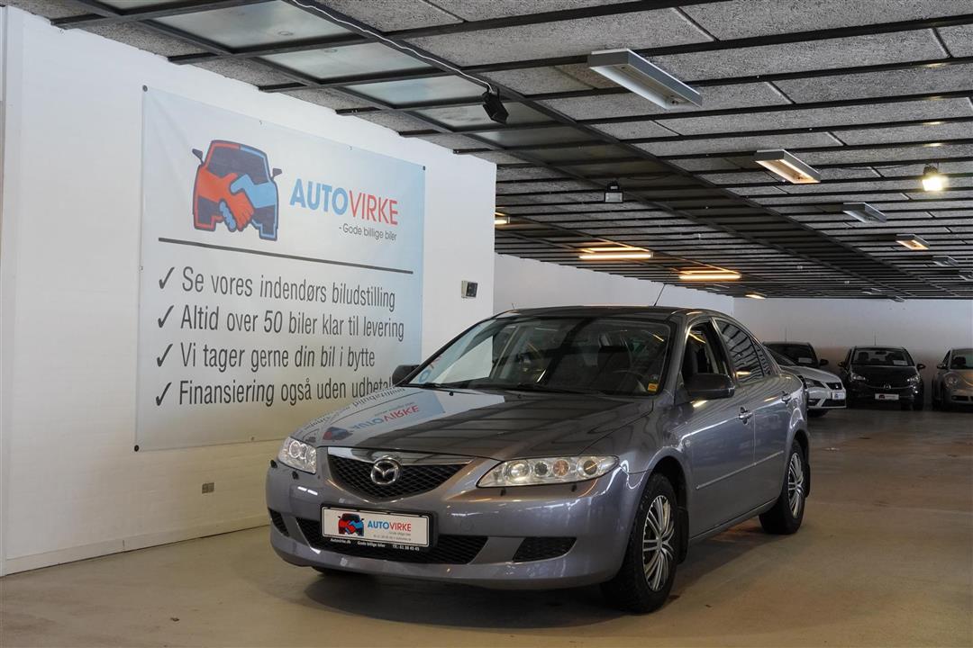 Grå Mazda 6 fra 2003