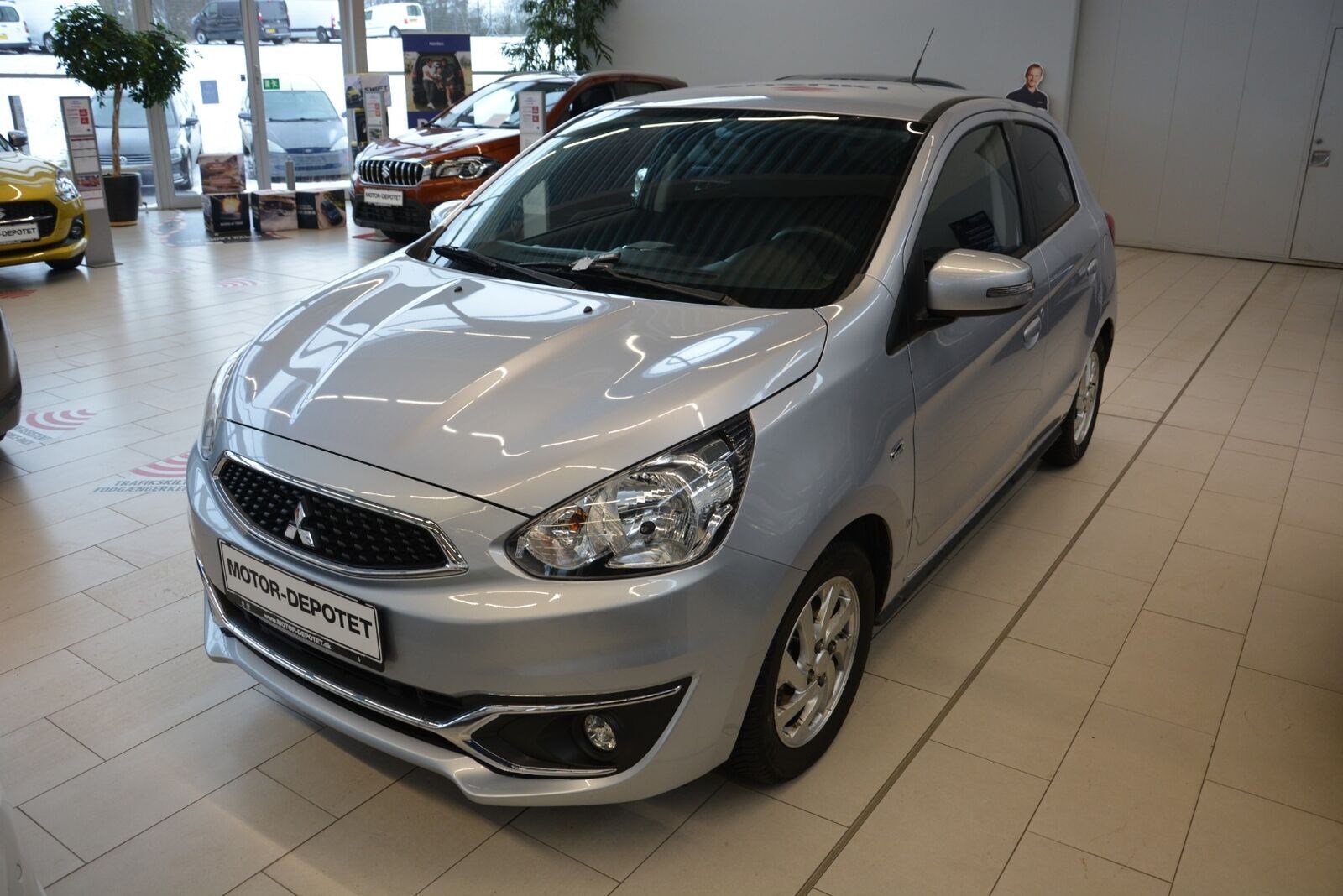 Guide til Mitsubishi Space Star 1.2 Basis (Årgang 09/2020 og frem)