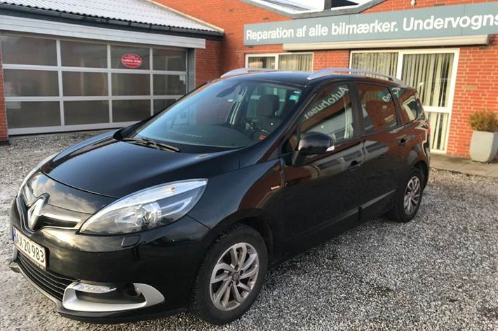 Grå Renault Grand Scenic III fra 2014