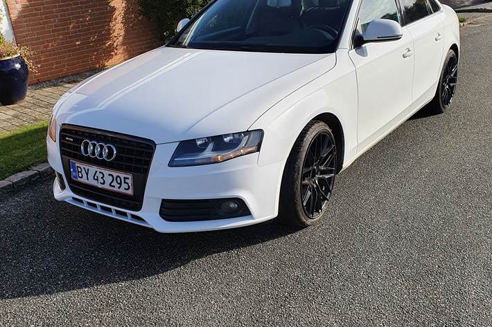 Hvid Audi A4 fra 2008