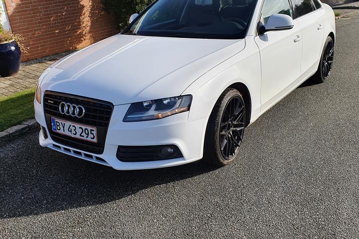 Hvid Audi A4 fra 2008