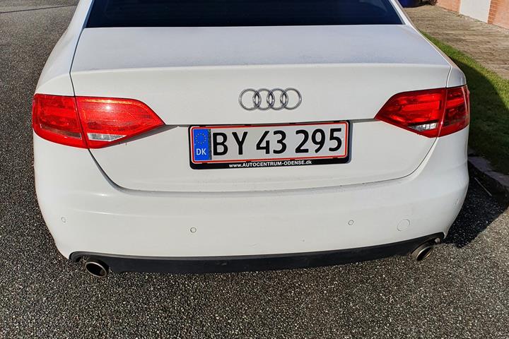 Hvid Audi A4 fra 2008