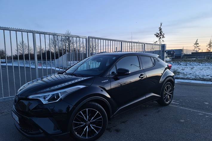 Sort Toyota Toyota fra 2018