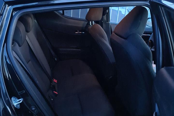 Sort Toyota Toyota fra 2018