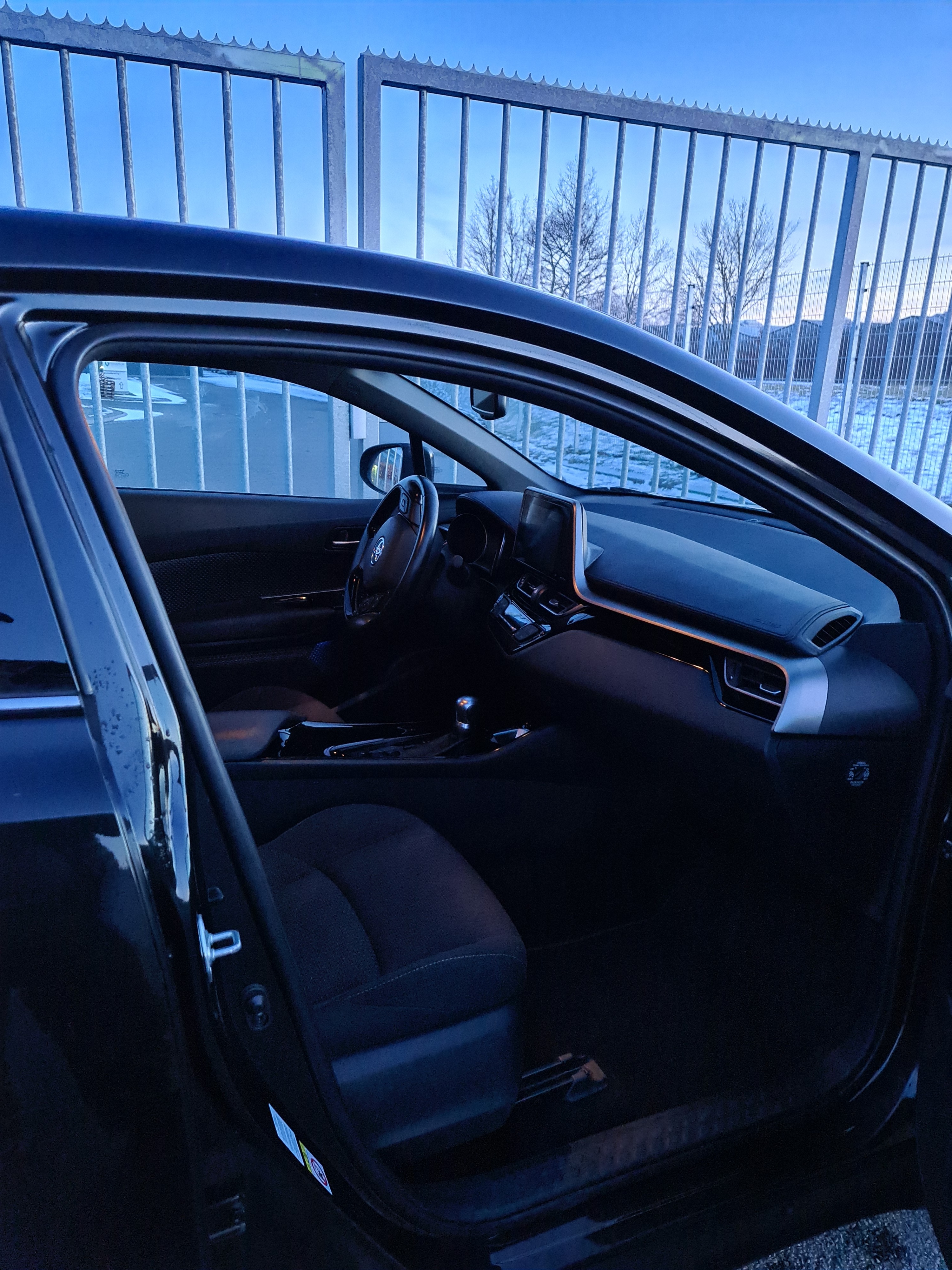Sort Toyota Toyota fra 2018