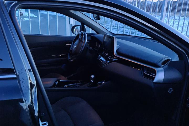 Sort Toyota Toyota fra 2018