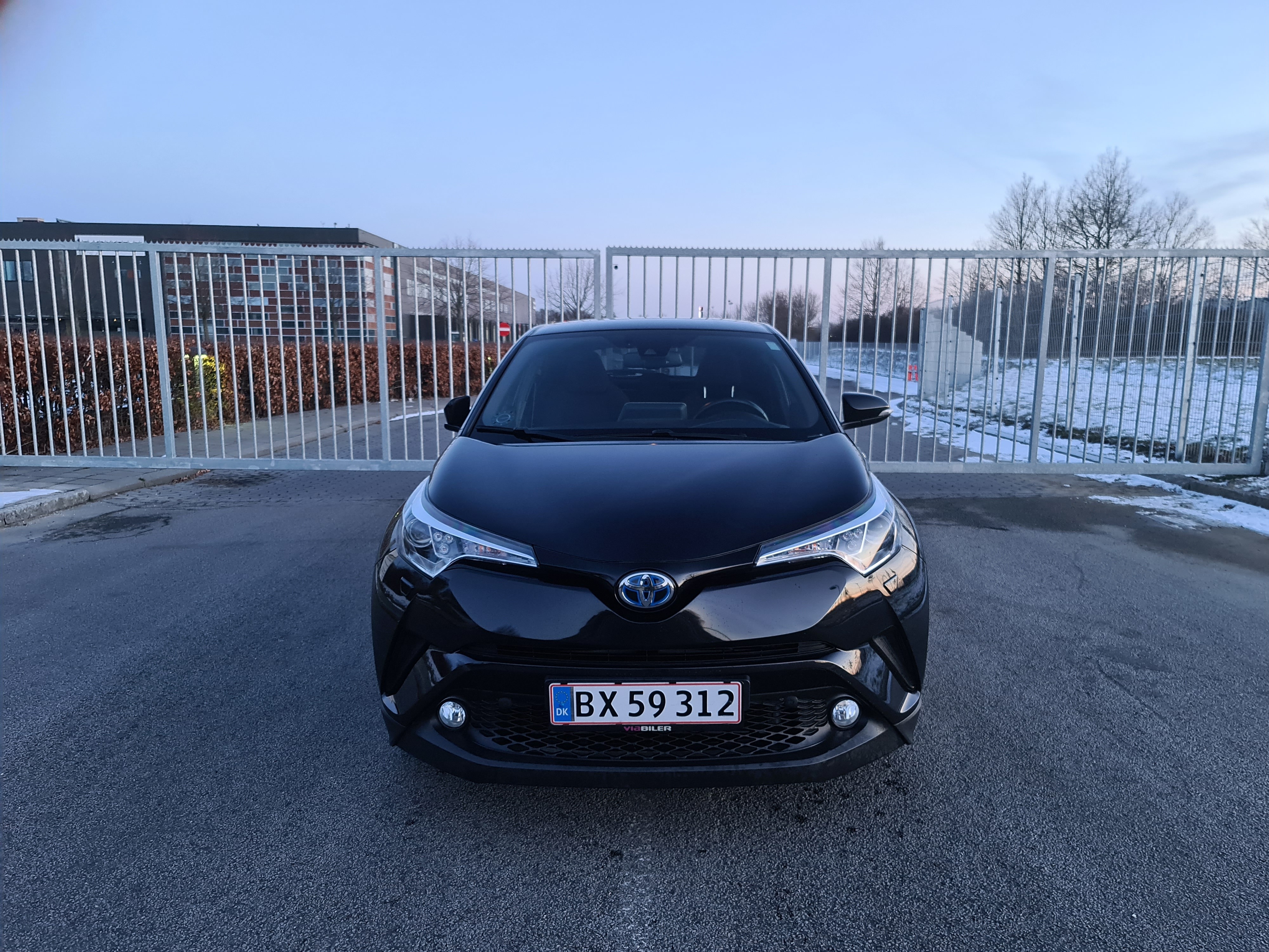 Sort Toyota Toyota fra 2018