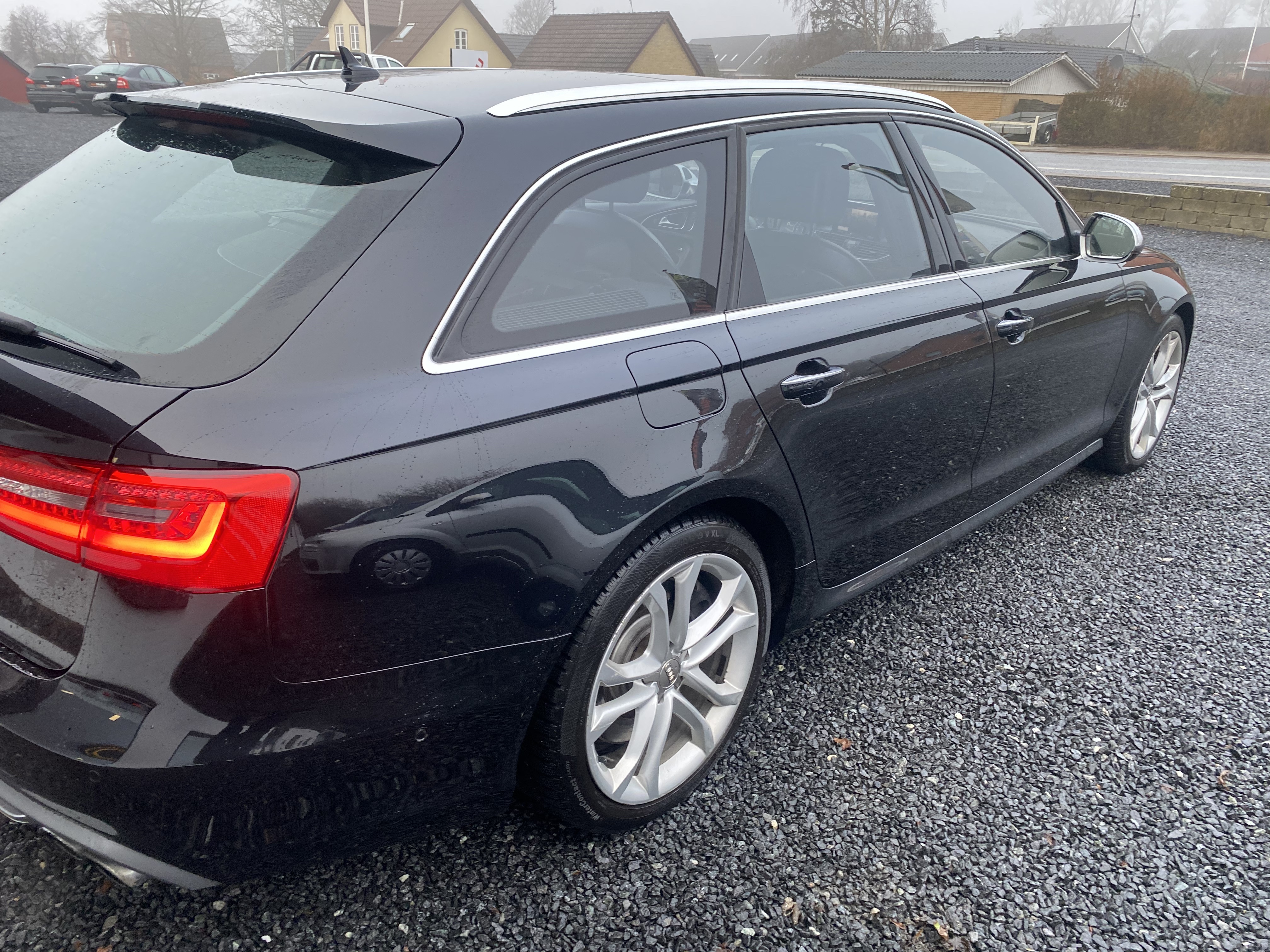 Sort Audi S6 fra 2012