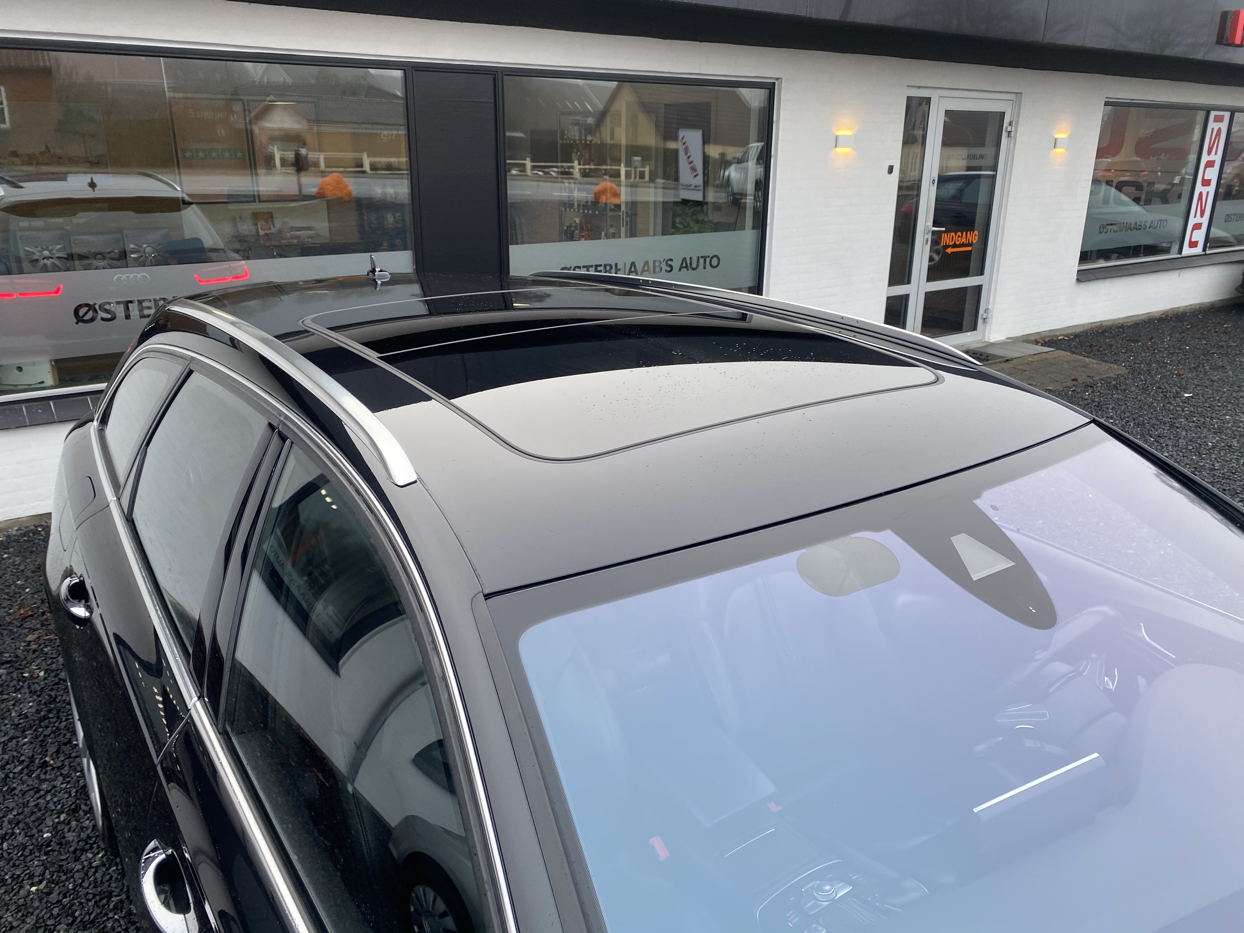 Sort Audi S6 fra 2012