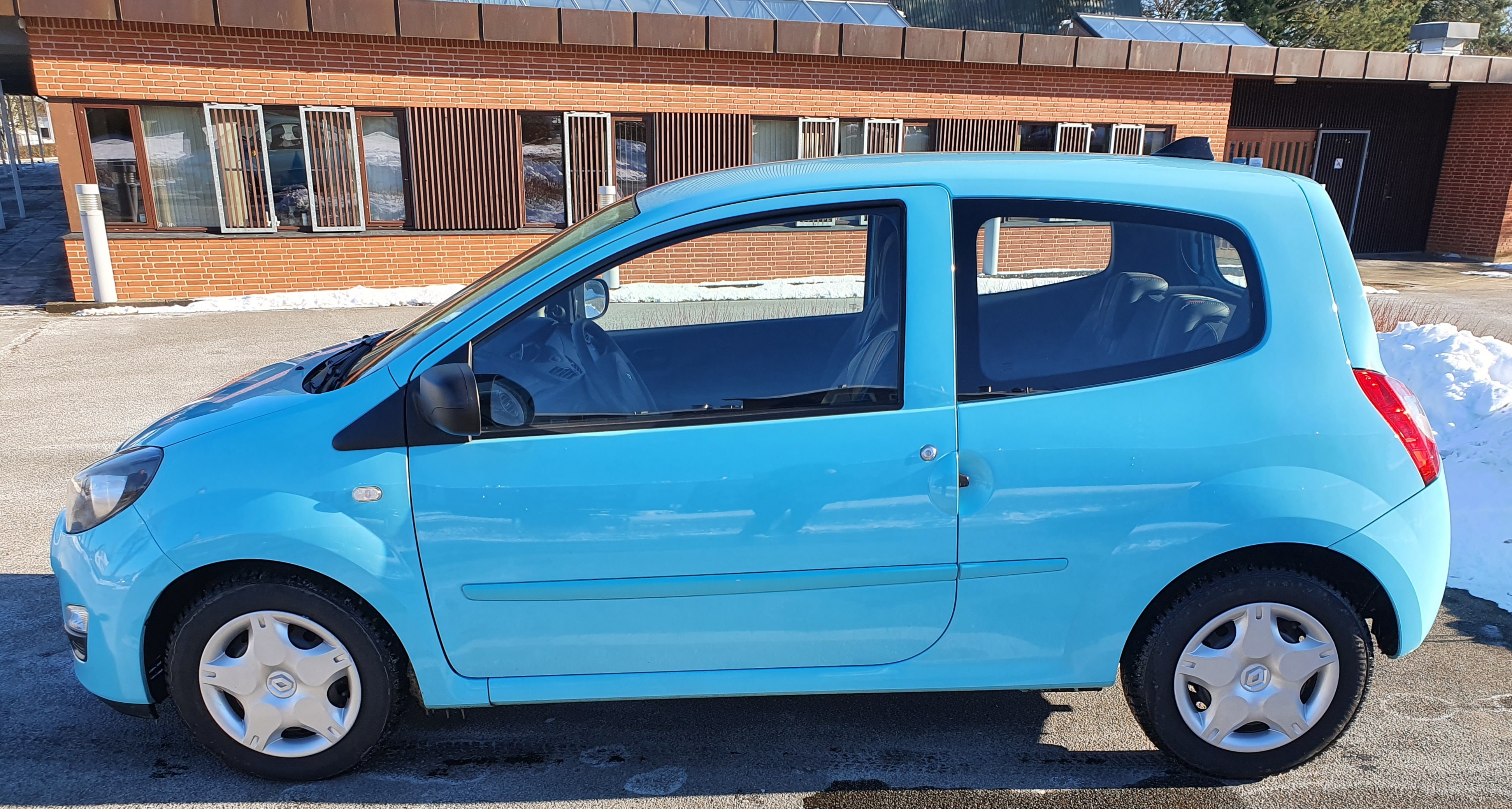 Blå Renault Twingo fra 2013
