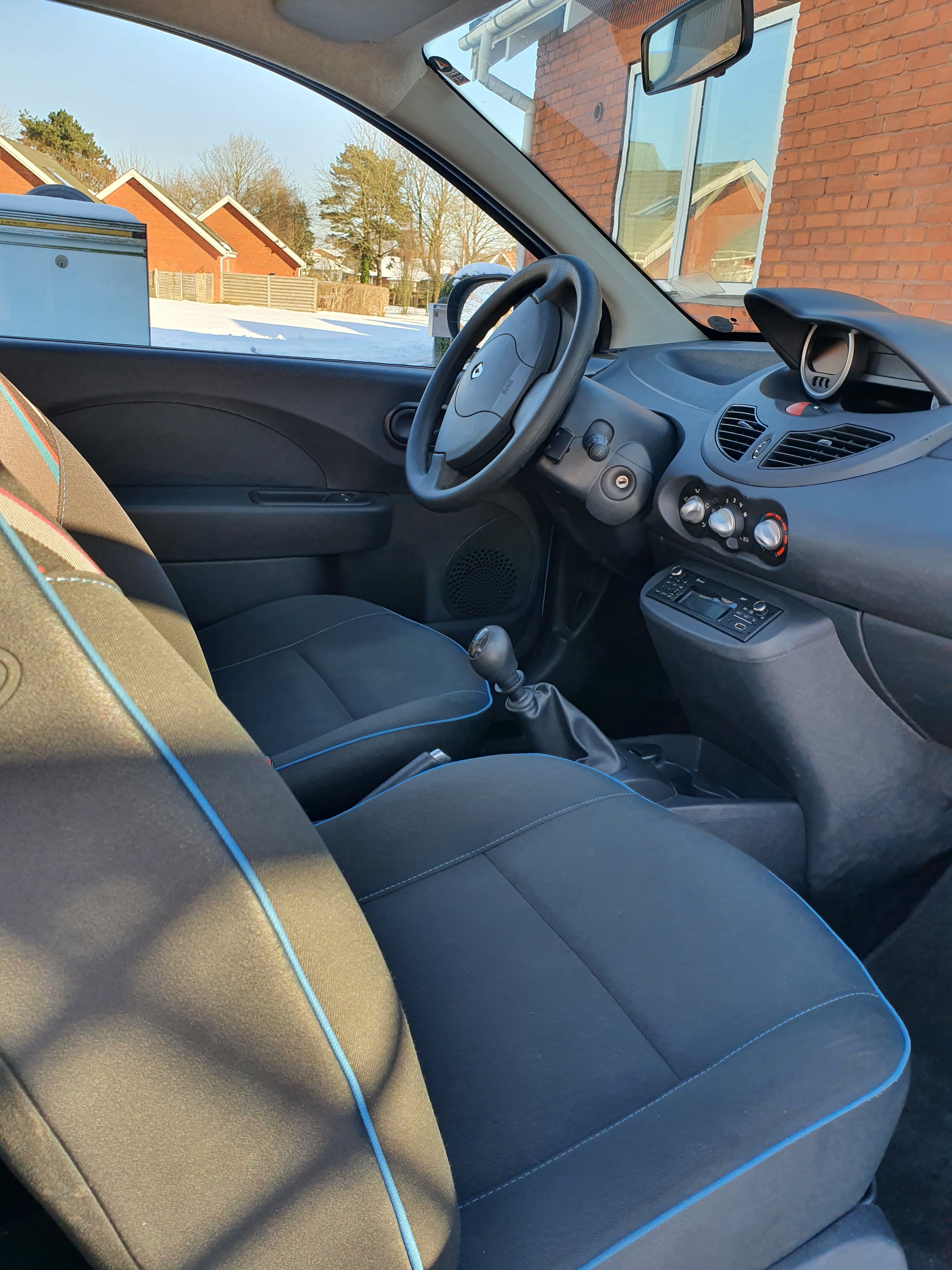 Blå Renault Twingo fra 2013