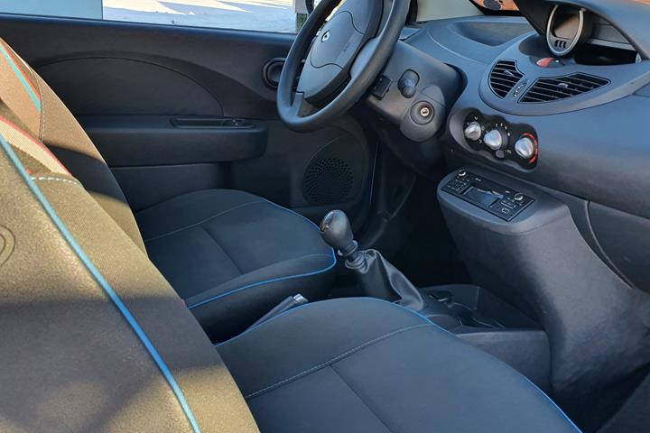 Blå Renault Twingo fra 2013