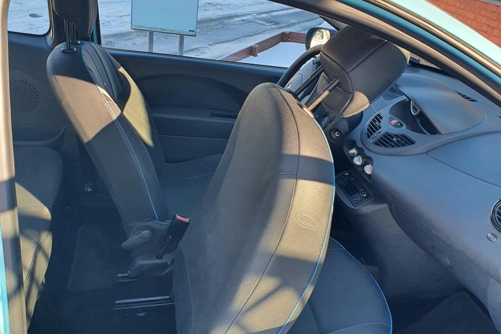 Blå Renault Twingo fra 2013