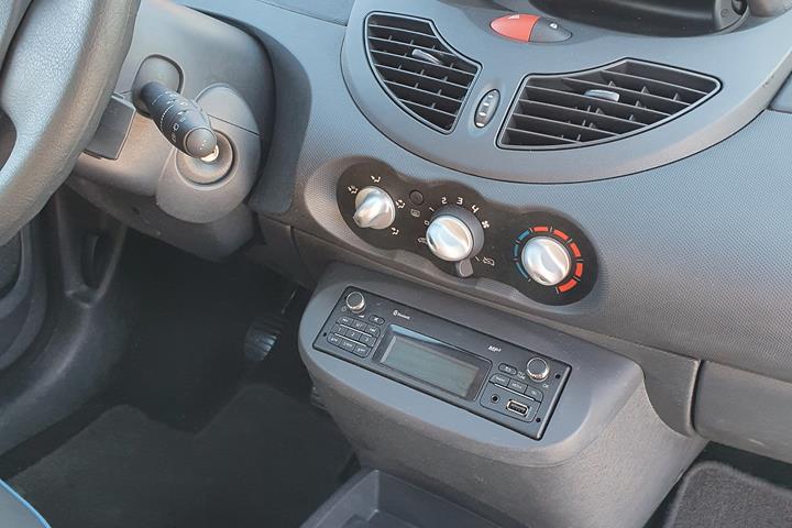 Blå Renault Twingo fra 2013