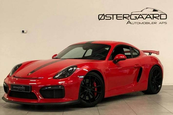 Rød Porsche Cayman GT4 fra 2016